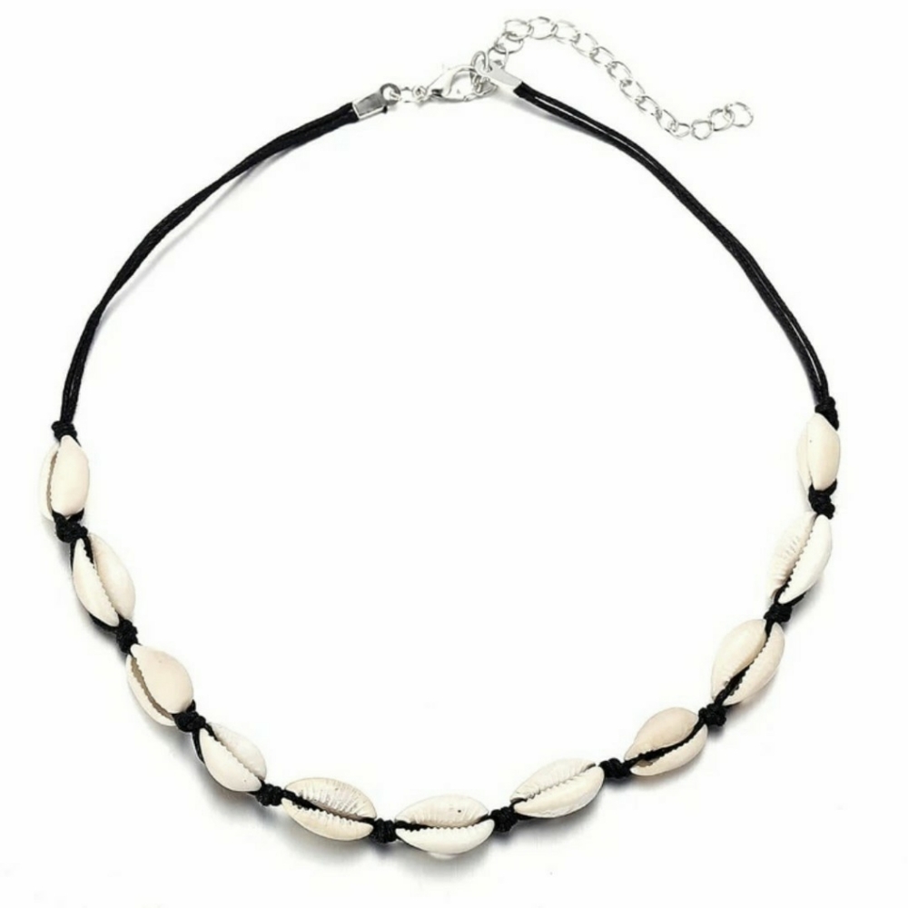 Beachy natural cowrie shell necklace